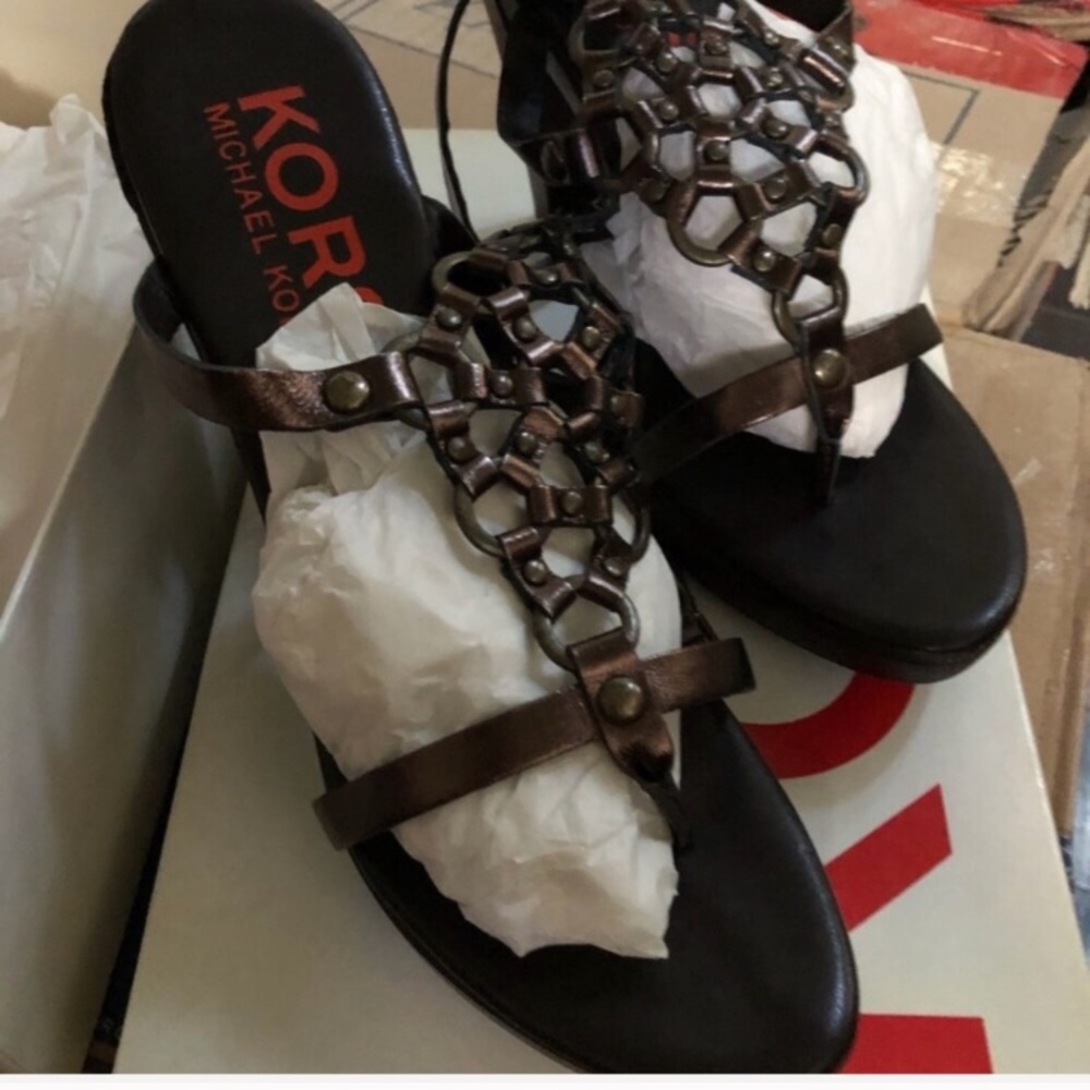 - NEW- - Michael Kors Horatio Sandal